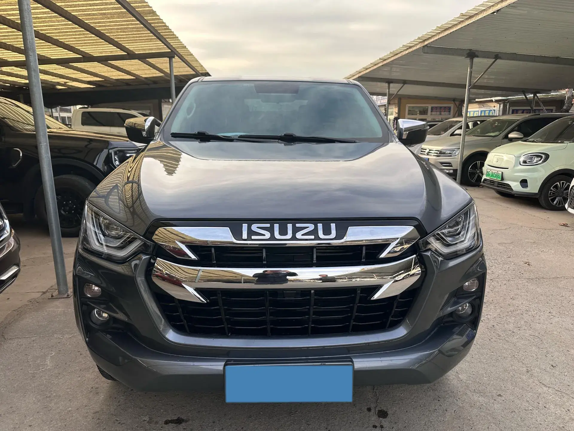 2021 ISUZU D-MAX thumbnail 2
