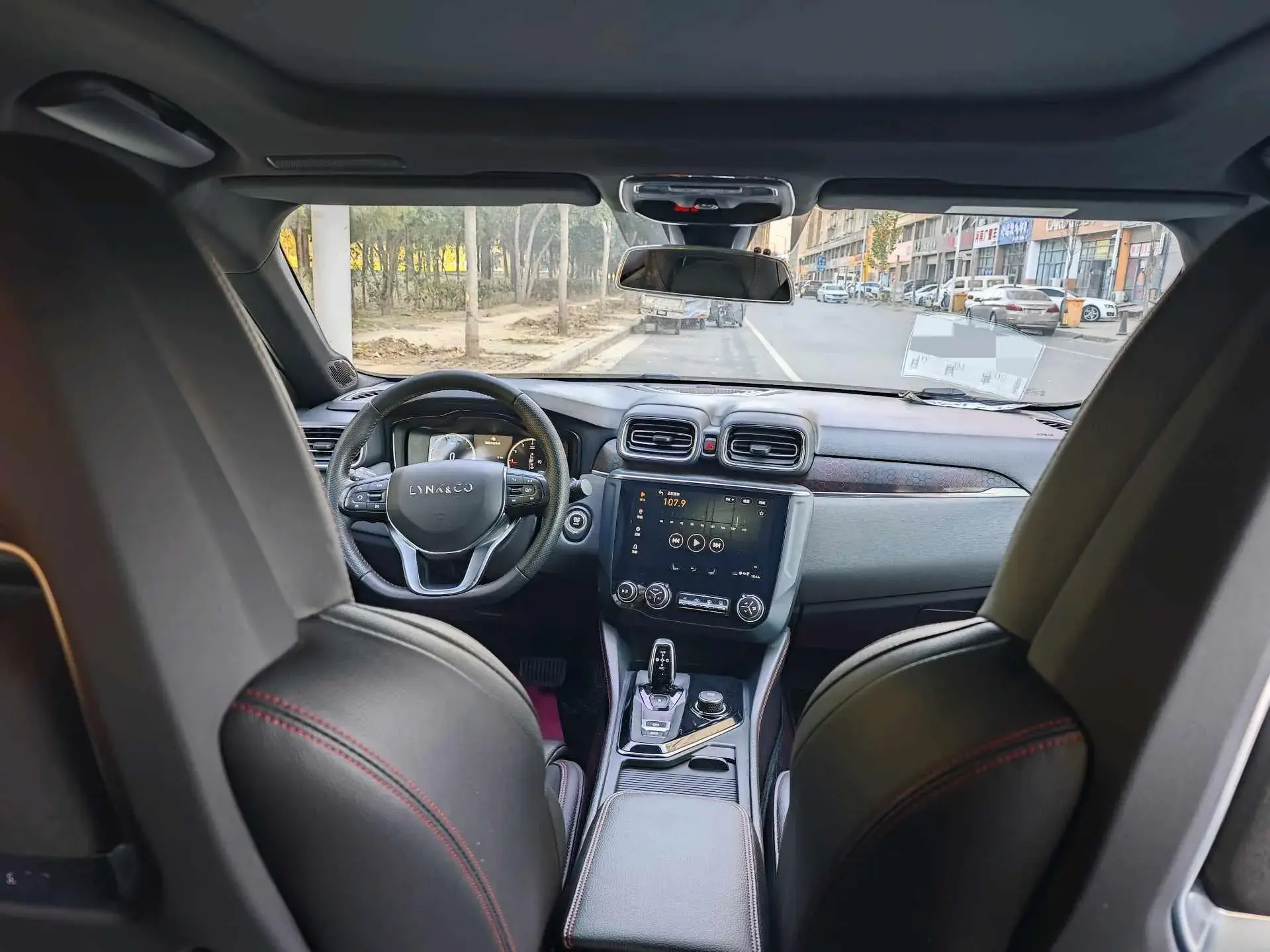 2020 LYNK&CO 03 thumbnail 4