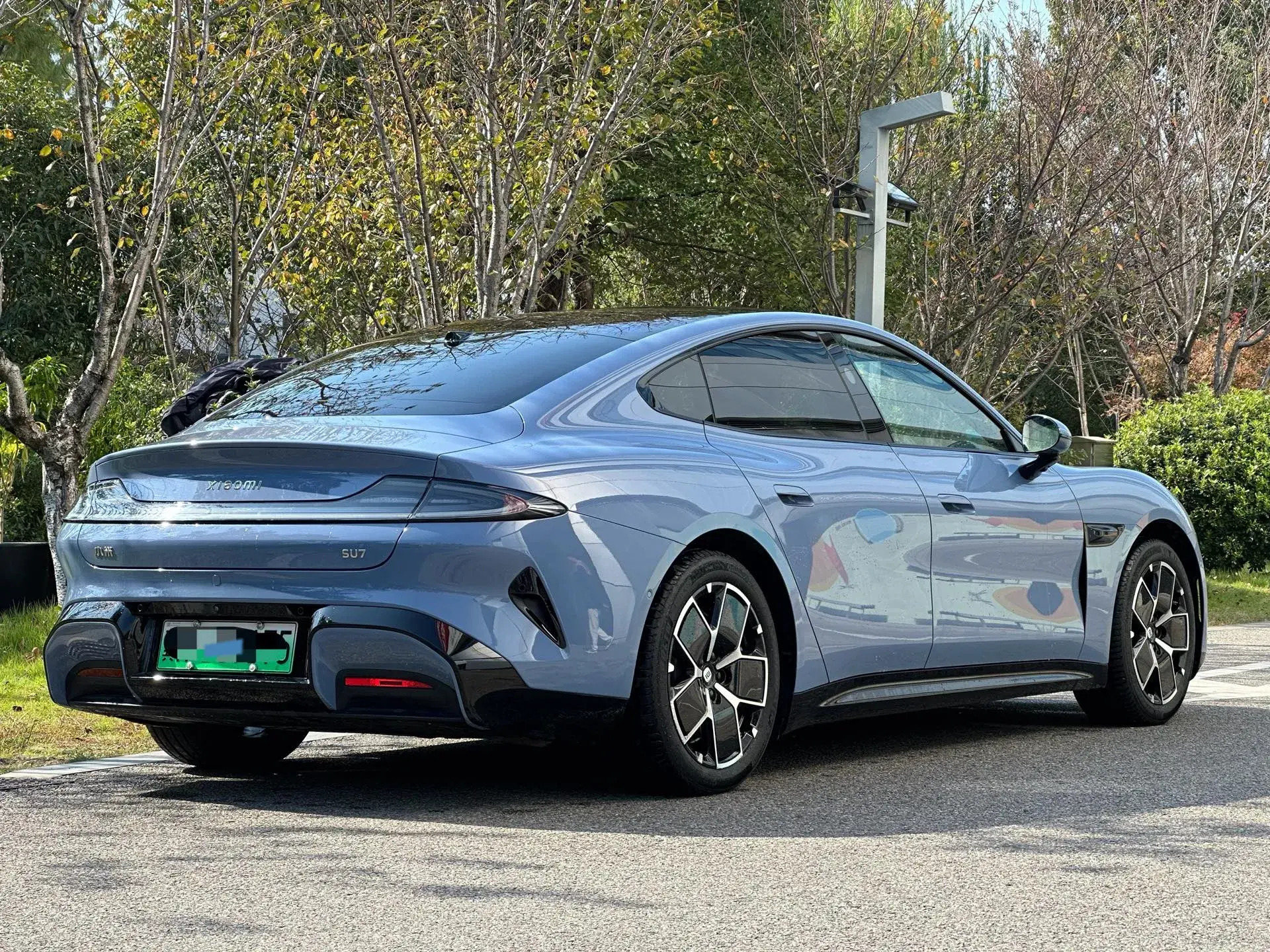 2024 MI SU7 thumbnail 4