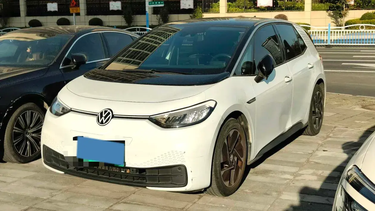 2022 VOLKSWAGEN ID.3 view 1
