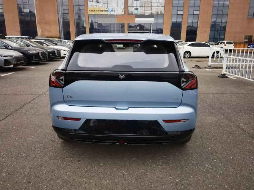 2025 ARCFOX T1 BEV,autocango,china used car exporter,china ev exporter,chinese used car exporter,chinese used ev exporter