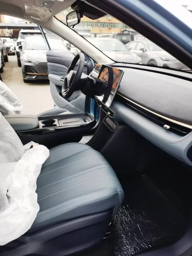 2025 ARCFOX T1 BEV,autocango,china used car exporter,china ev exporter,chinese used car exporter,chinese used ev exporter