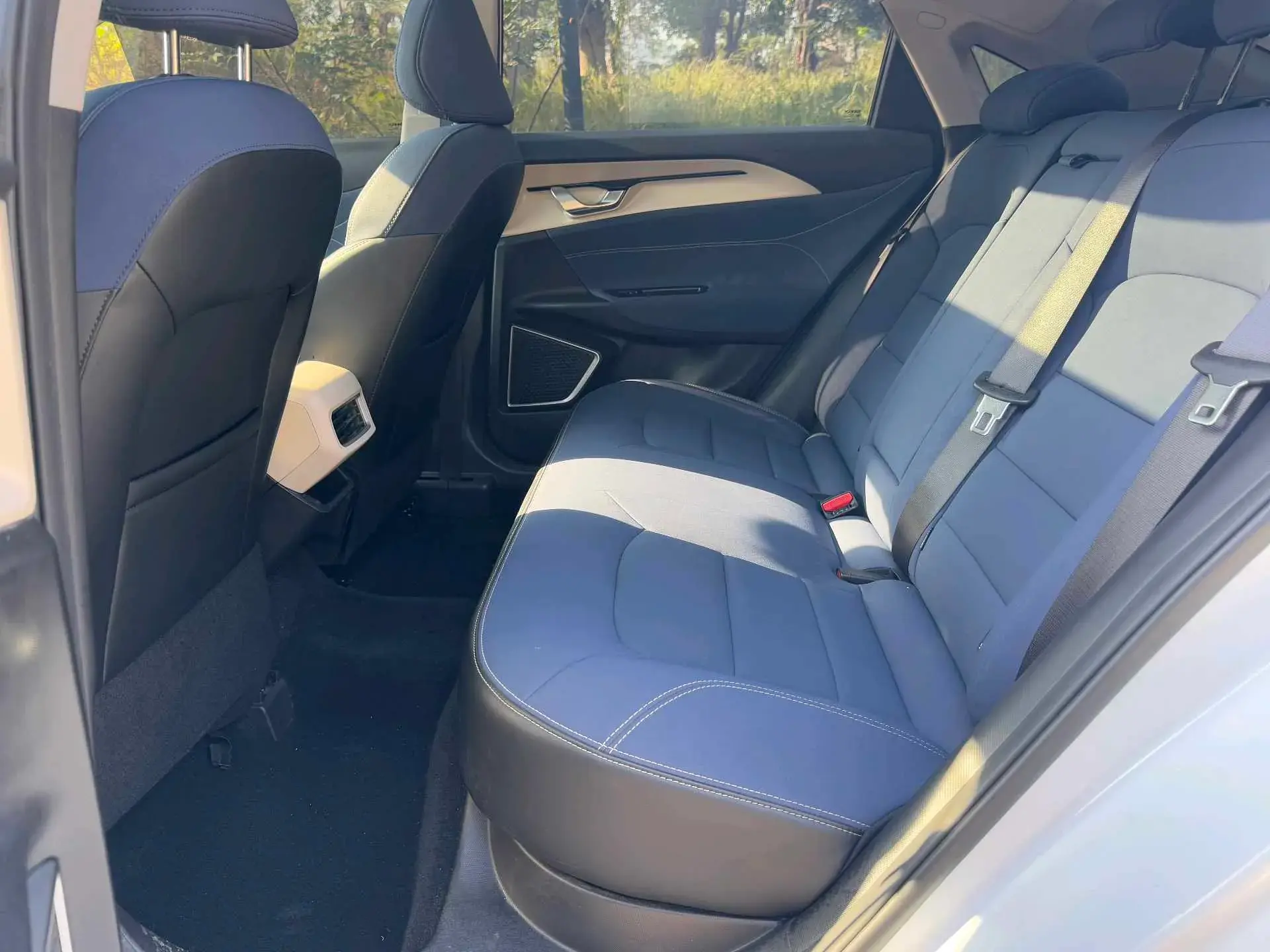 2022 GEOMETRY A thumbnail 4