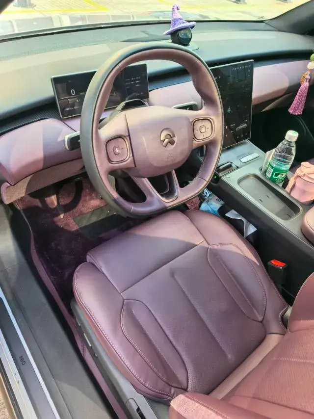 2024 NIO ET5 thumbnail 4