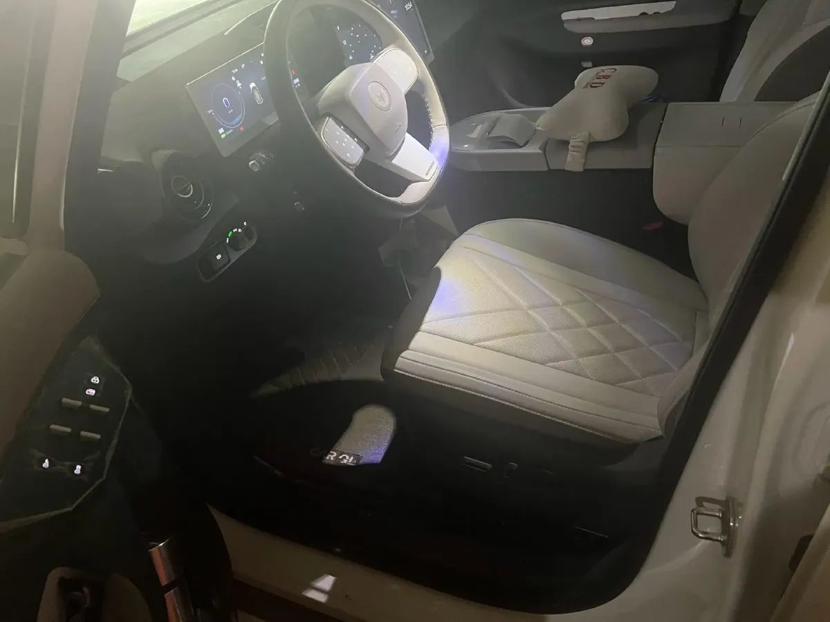 2023 ARCFOX KAOLA BEV 58.8KWH,autocango,china used car exporter,china ev exporter,chinese used car exporter,chinese used ev exporter