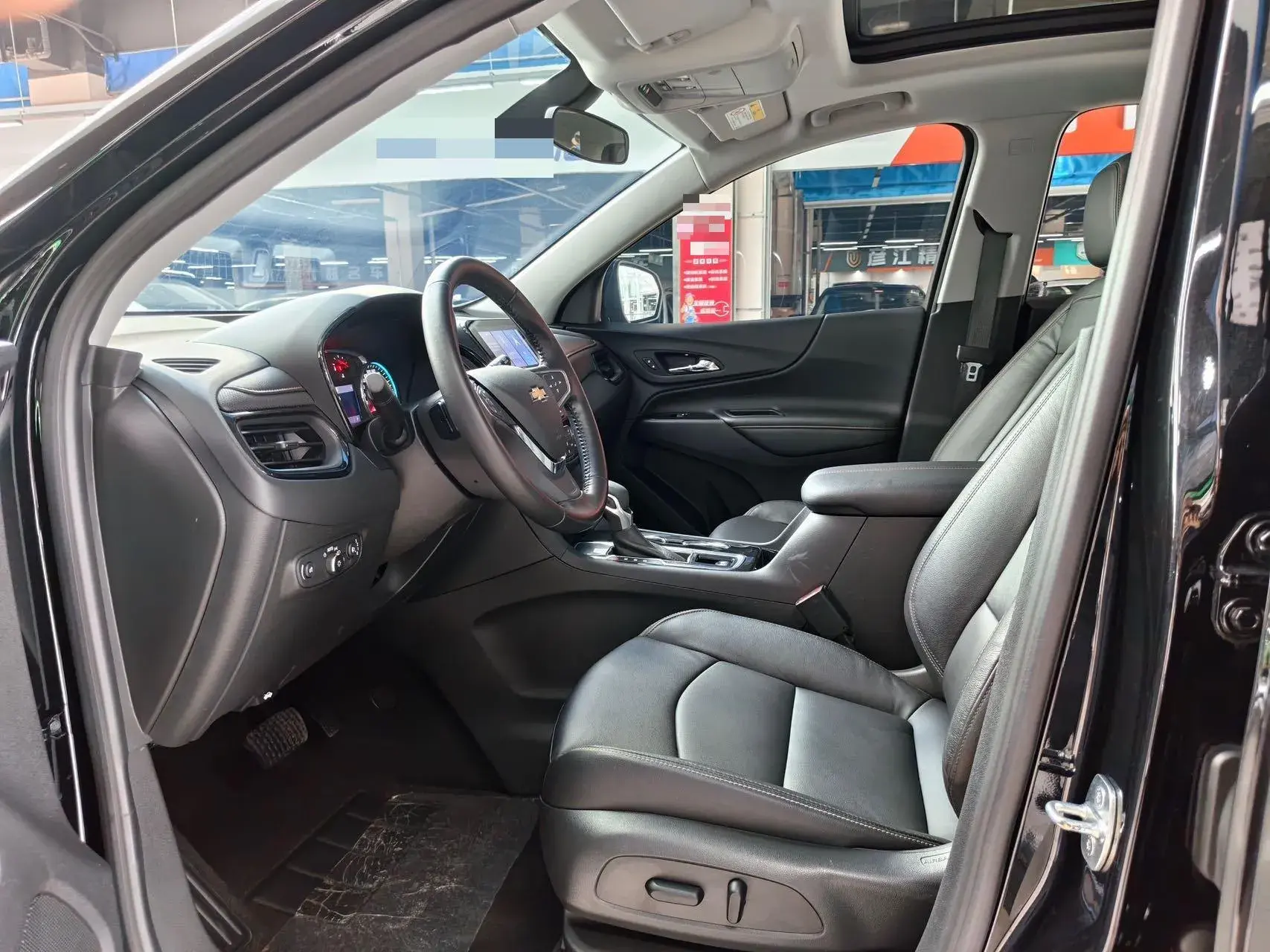 2021 CHEVROLET EQUINOX thumbnail 4