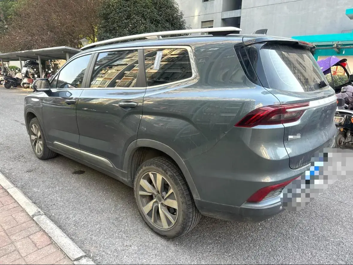 2020 GEELY OKAVANGO thumbnail 4