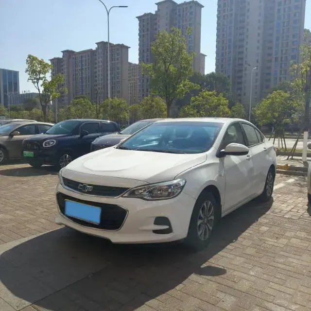 2019 CHEVROLET CAVALIER view 1