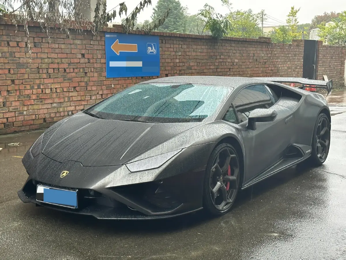 2020 Lamborghini Huracán 5.2L 611HP V10 7DCT