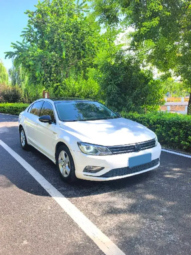 2018 VOLKSWAGEN LAMANDO thumbnail 2