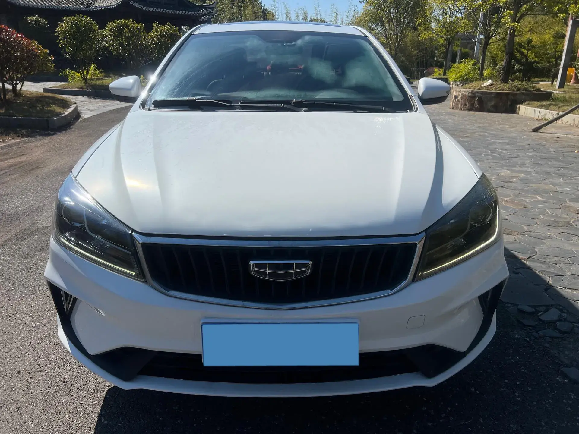 2020 GEELY EMGRAND thumbnail 2