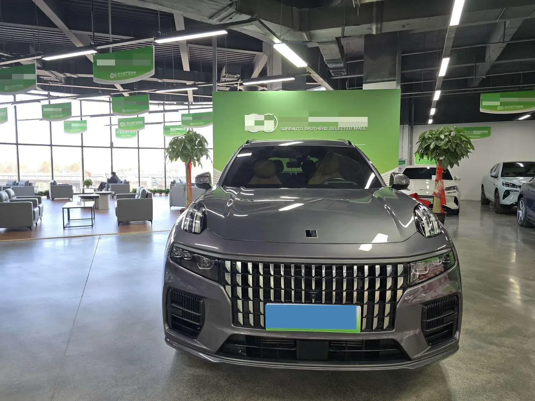 2023 LYNK&CO 09 thumbnail 2