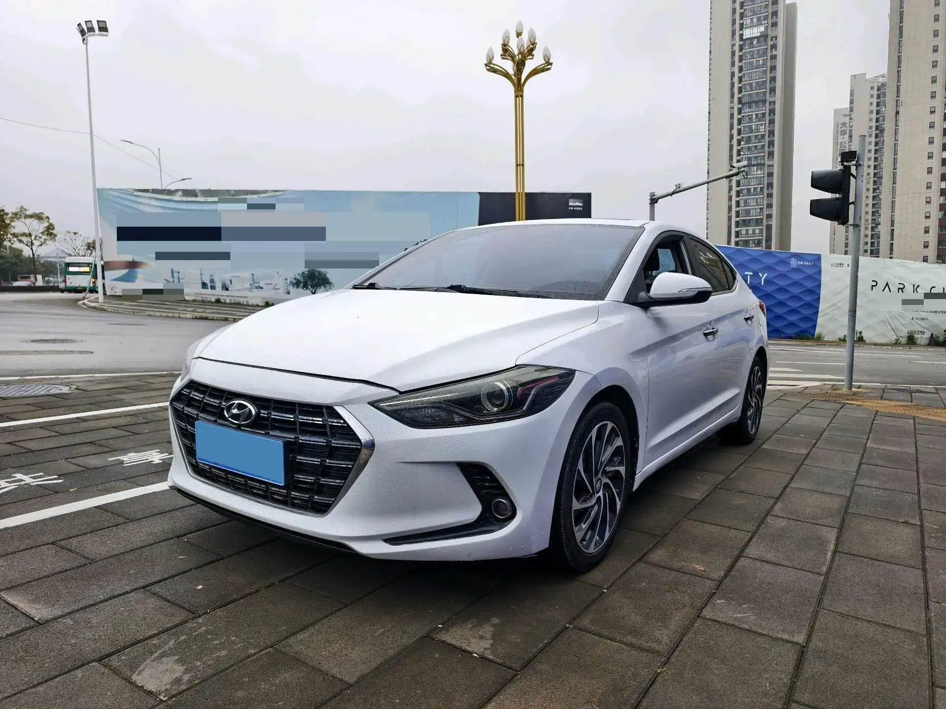 2019 HYUNDAI ELANTRA view 1