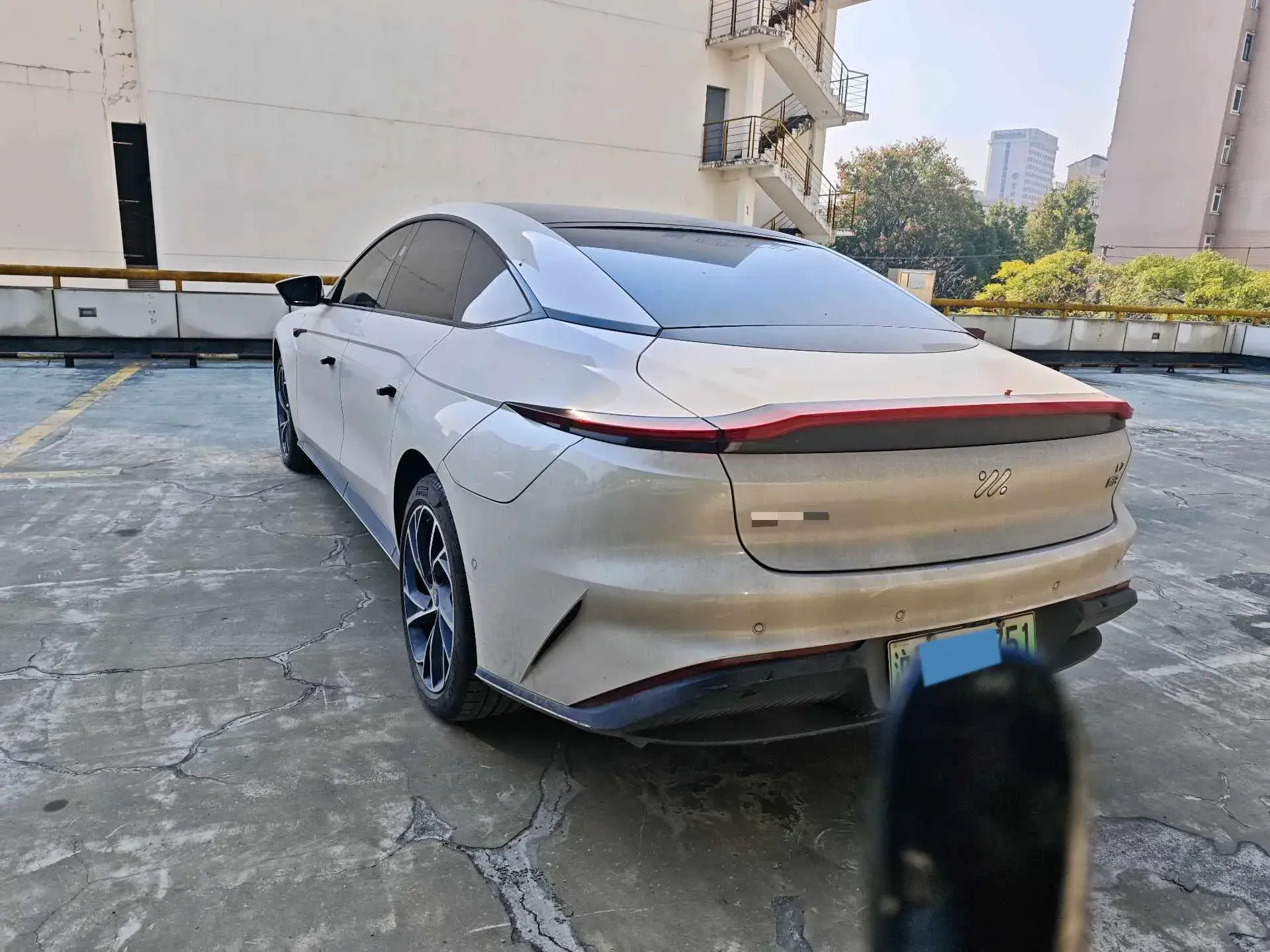 2022 IM L7 thumbnail 3