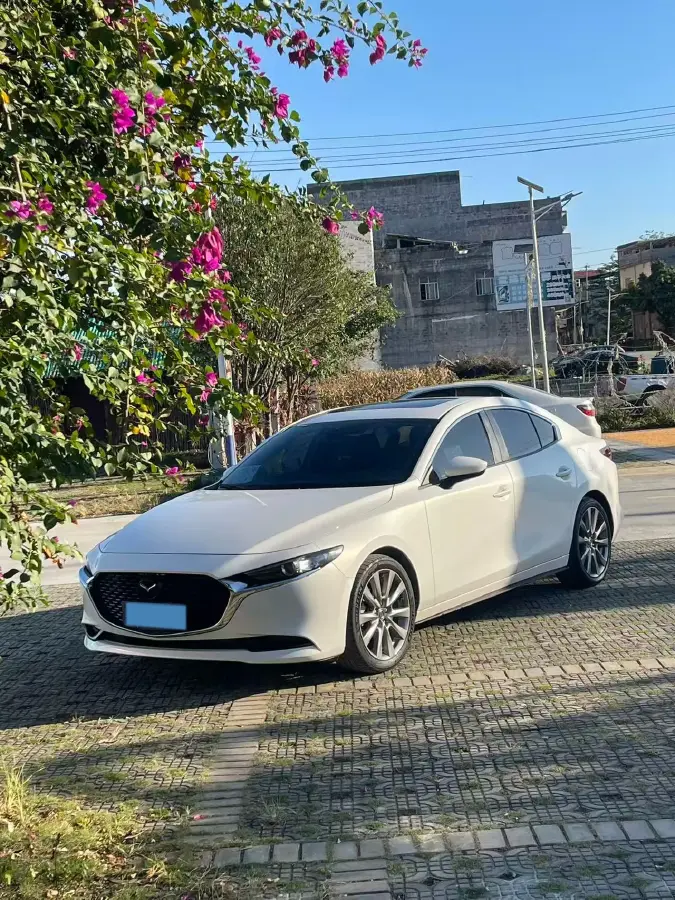 2020 Mazda 3 Axela 2.0L 158HP L4 6AT