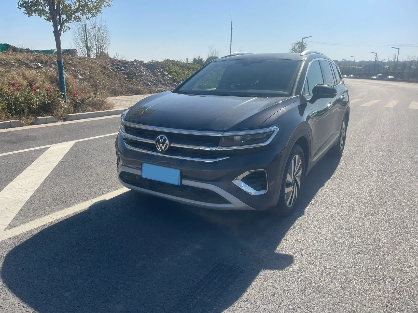 2022 VOLKSWAGEN TALAGON view 1