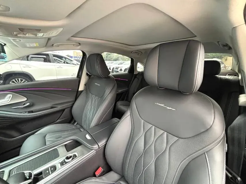 2024 Chery Arrizo 8 2.0T 254HP L4 7DCT,autocango,china used car exporter,china ev exporter,chinese used car exporter,chinese used ev exporter