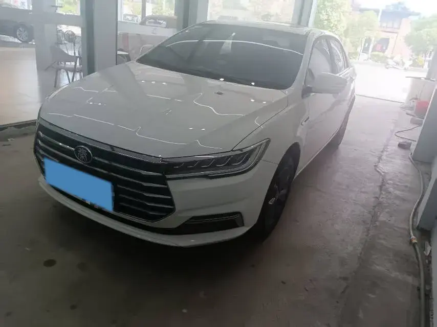 2019 BYD QIN view 1