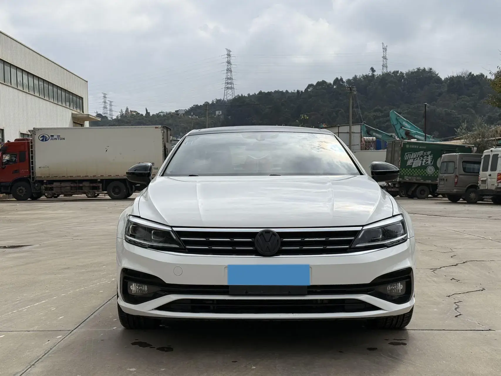 2019 VOLKSWAGEN LAMANDO thumbnail 2