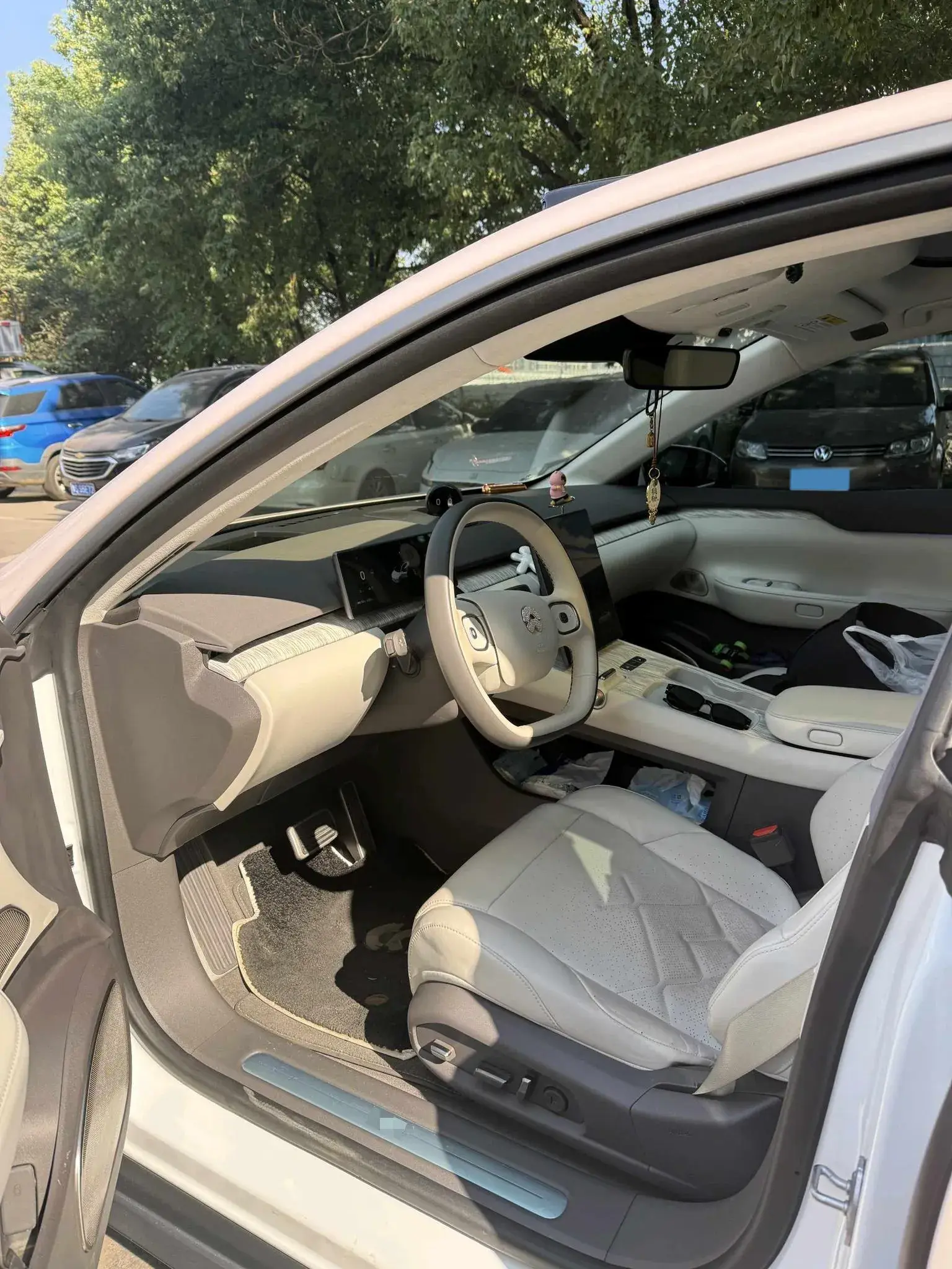 2021 VOLKSWAGEN ID.6 thumbnail 4