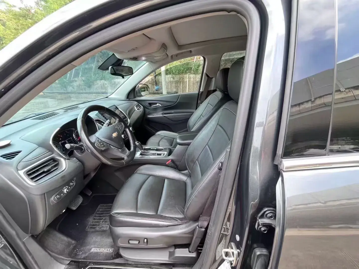 2019 CHEVROLET EQUINOX thumbnail 3