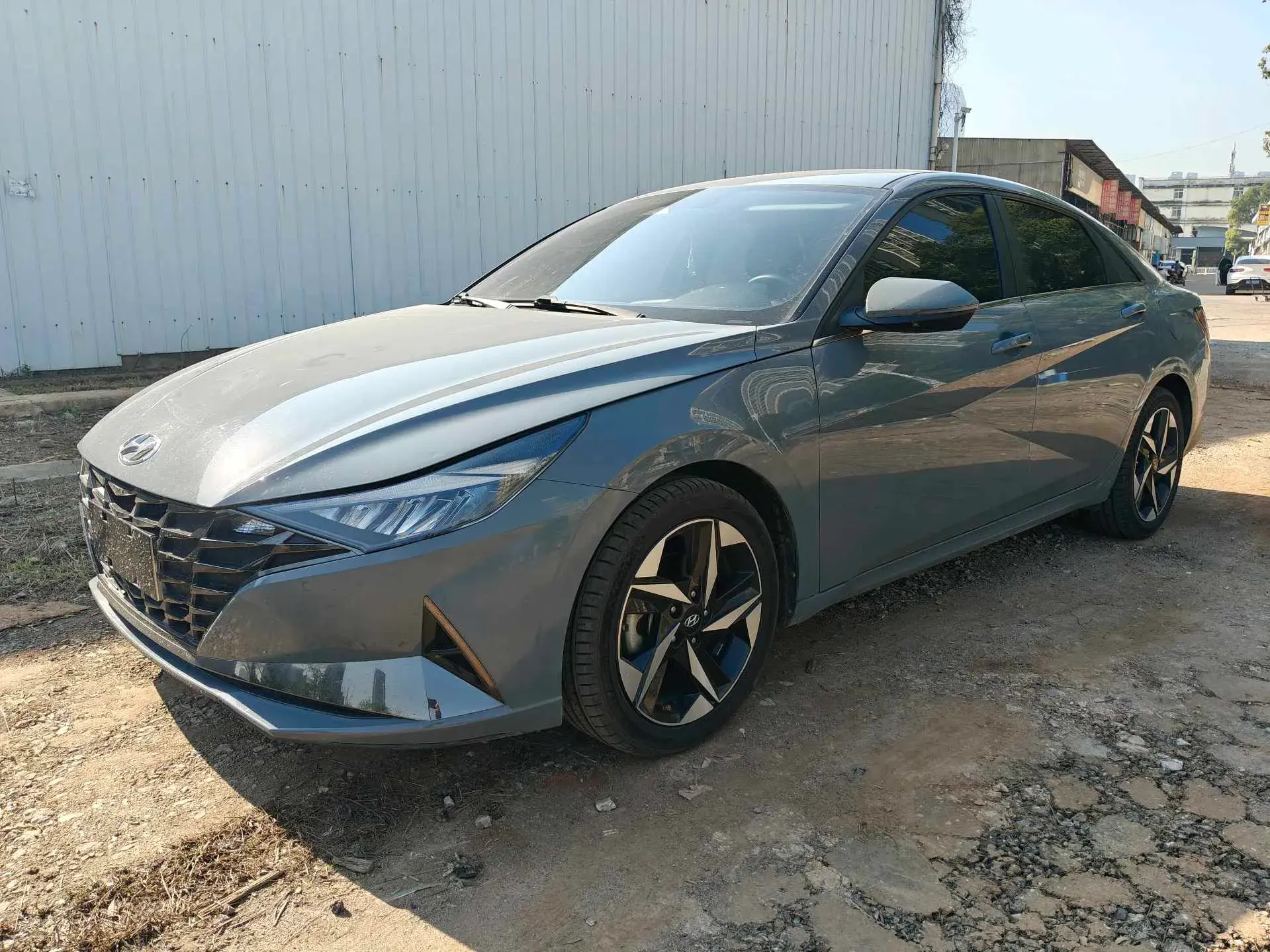 2021 HYUNDAI ELANTRA view 1