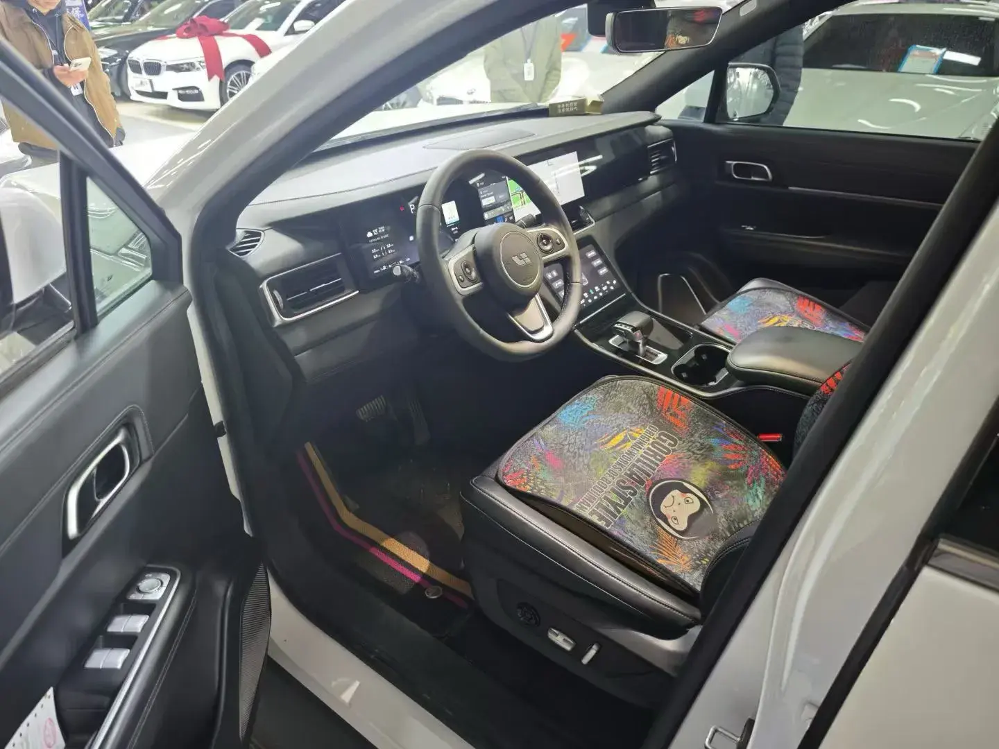 2020 LI ONE thumbnail 4