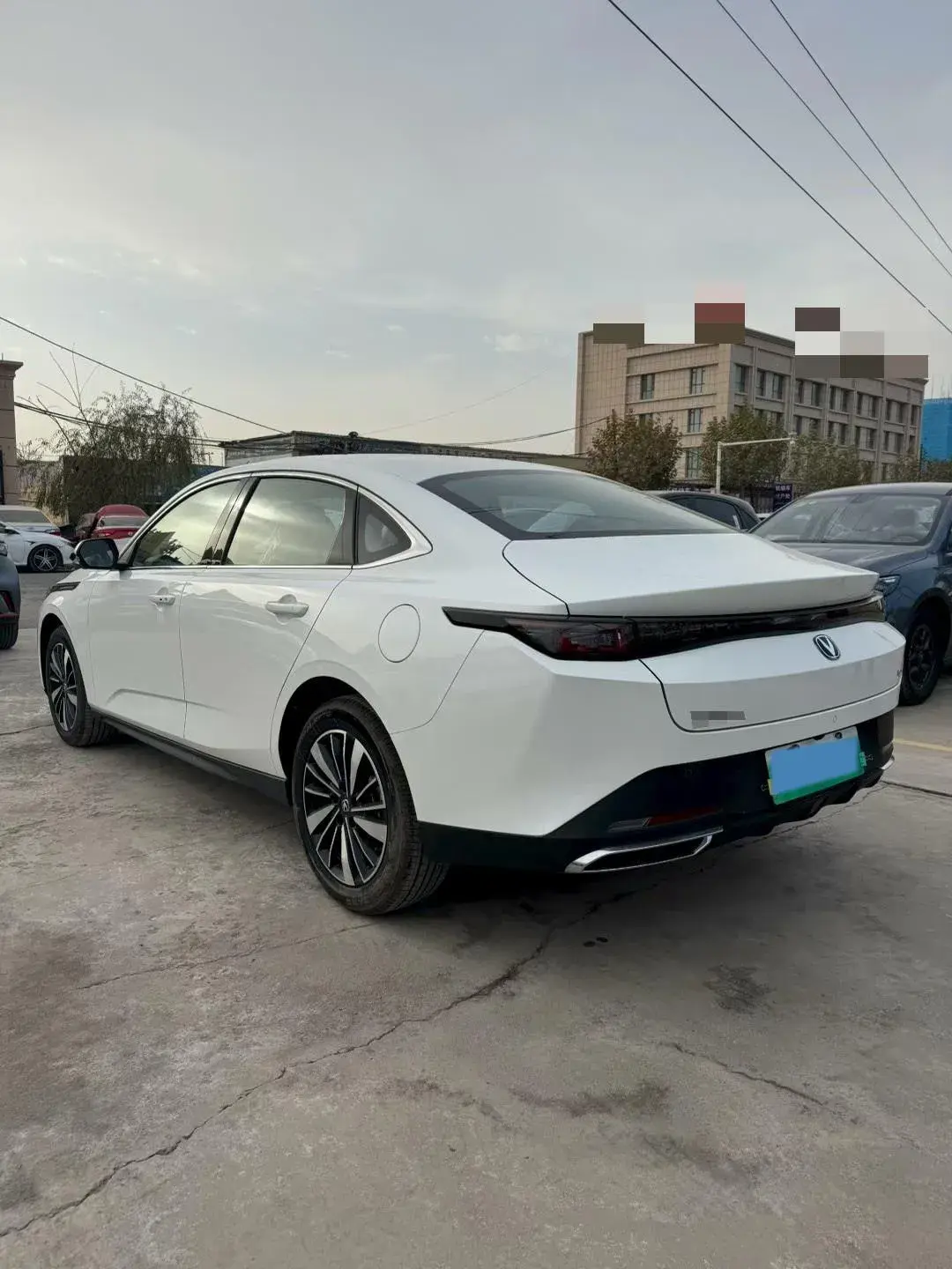 2025 CHANGAN EADOPHEV thumbnail 4