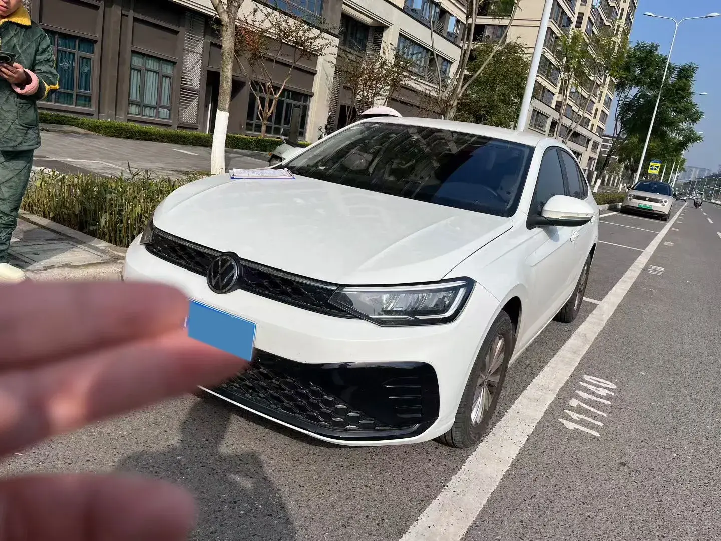 2025 VOLKSWAGEN LAVIDA view 1