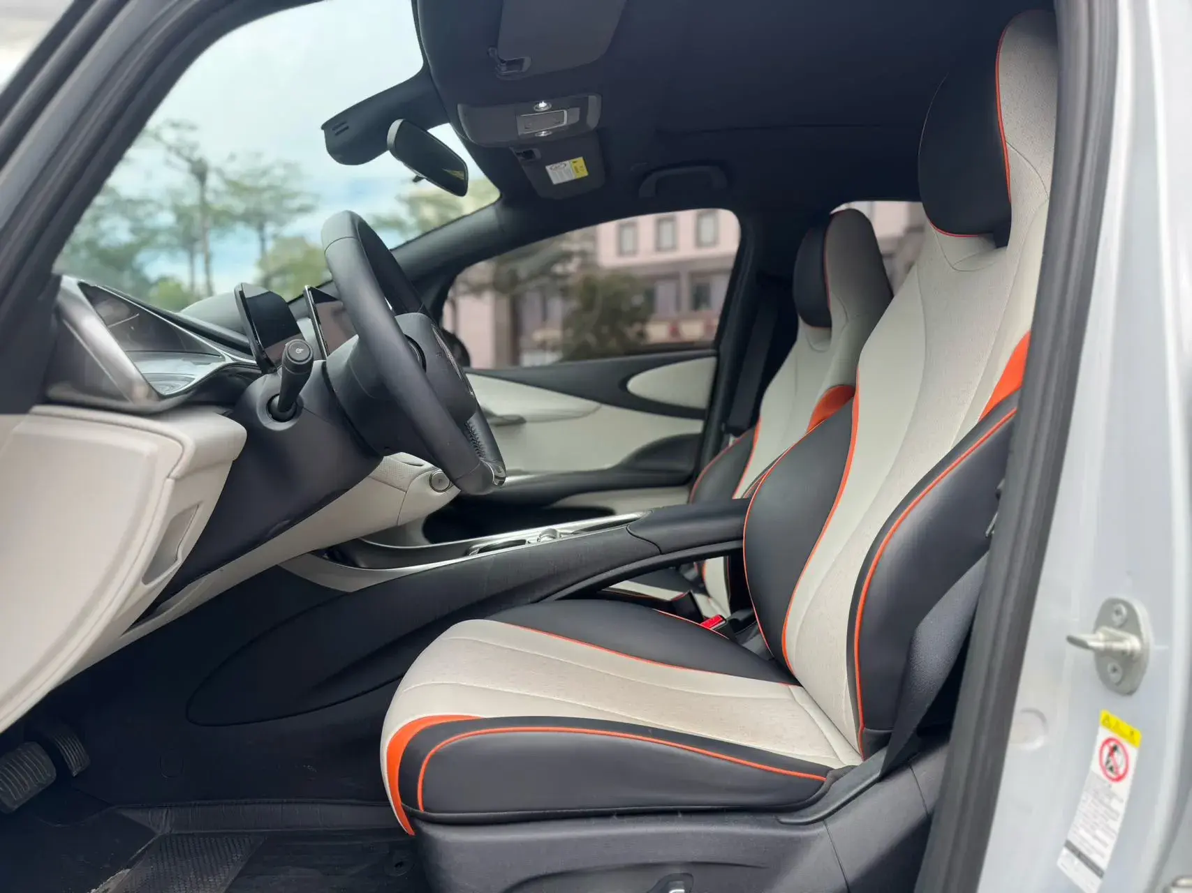 2021 BYD DOLPHIN thumbnail 4