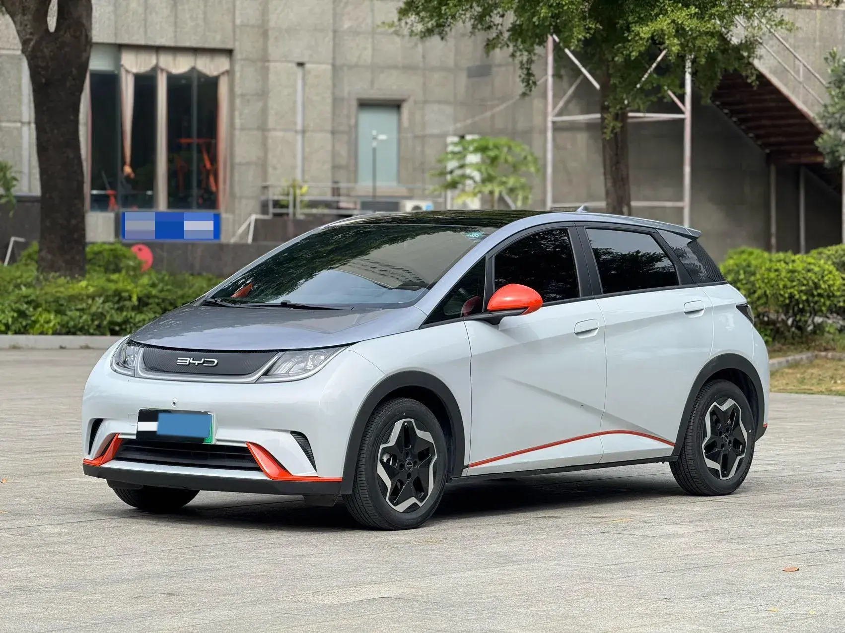 2021 BYD DOLPHIN view 1