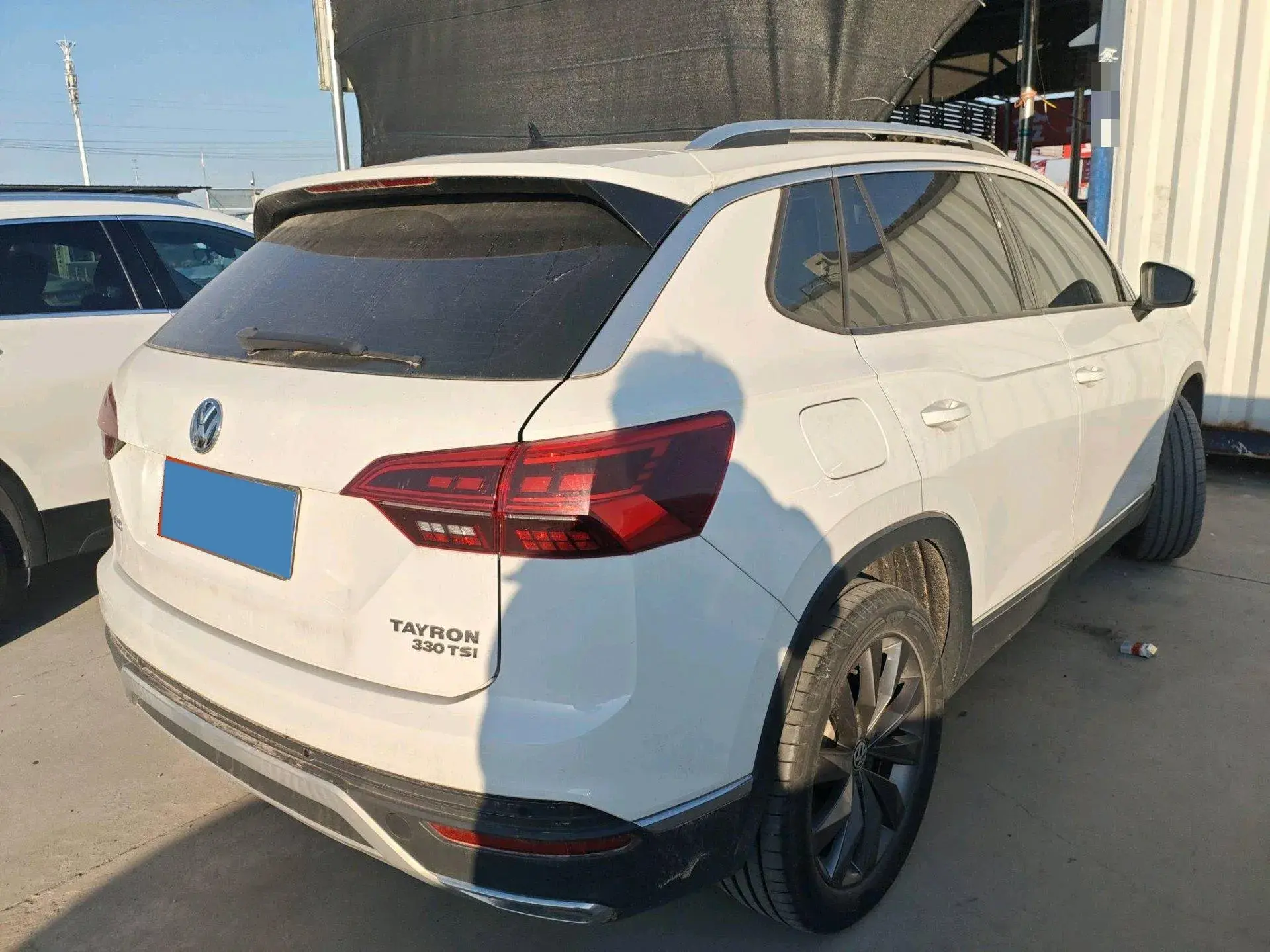 2019 VOLKSWAGEN TAYRON thumbnail 3