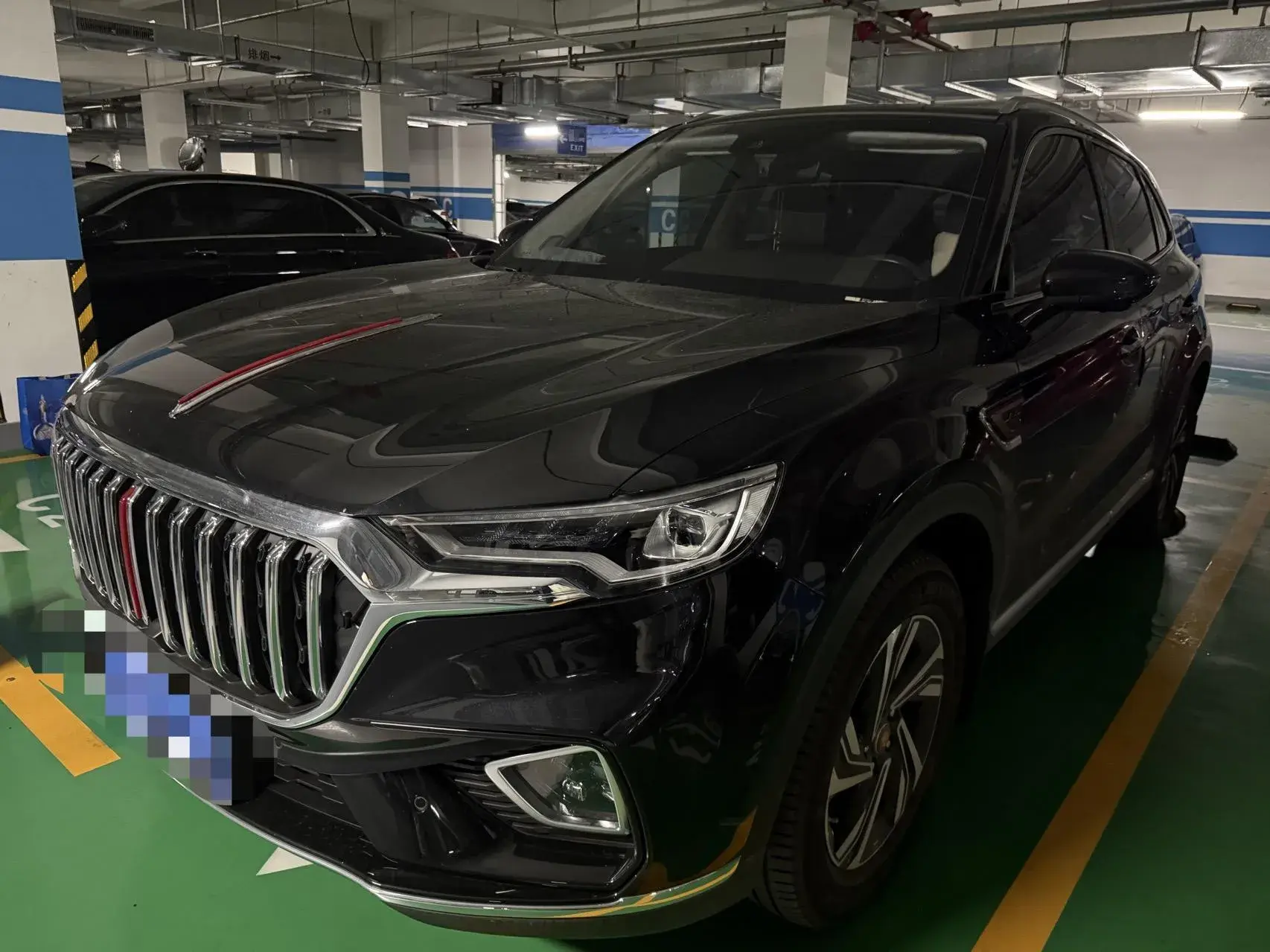 2022 HONGQI HS5 view 1