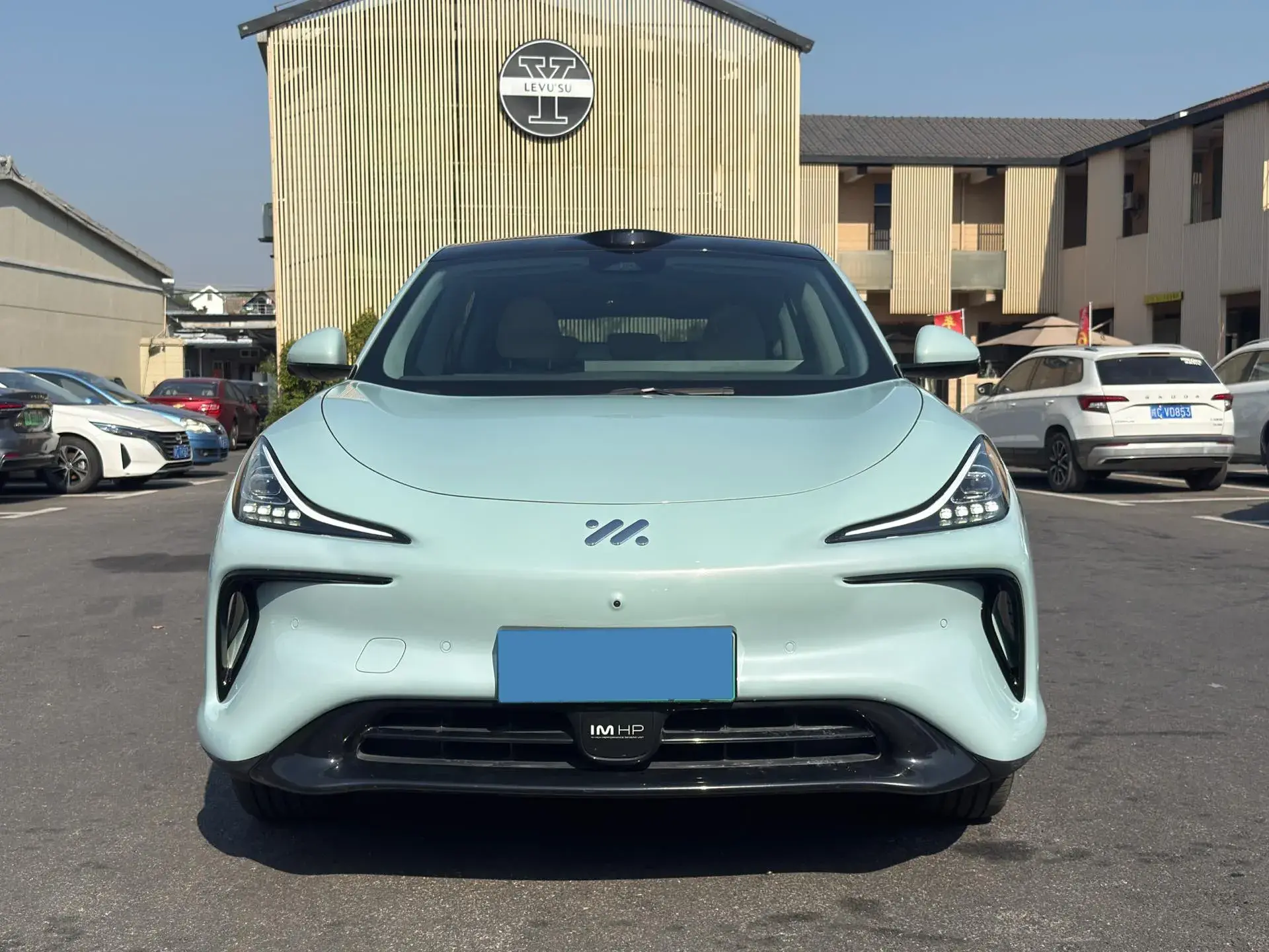 2023 IM LS6 thumbnail 2