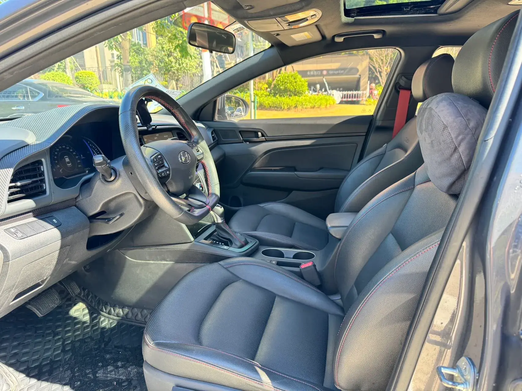 2020 HYUNDAI ELANTRA thumbnail 4