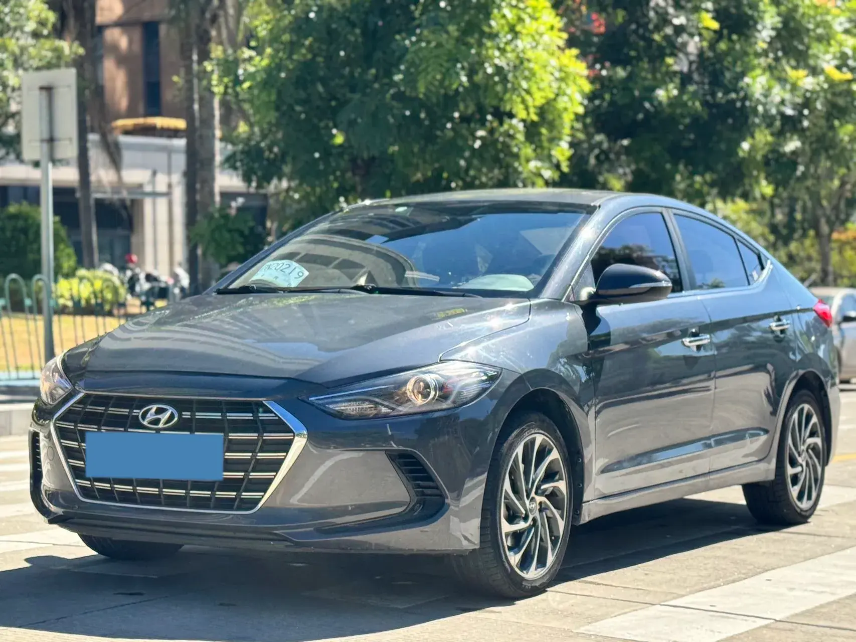 2020 HYUNDAI ELANTRA view 1