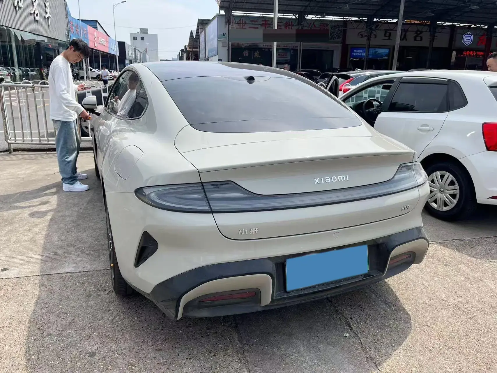 2024 MI SU7 thumbnail 2