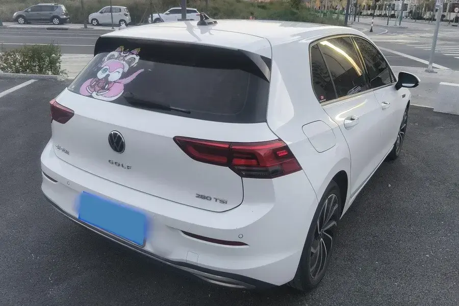 2021 VOLKSWAGEN GOLF thumbnail 2