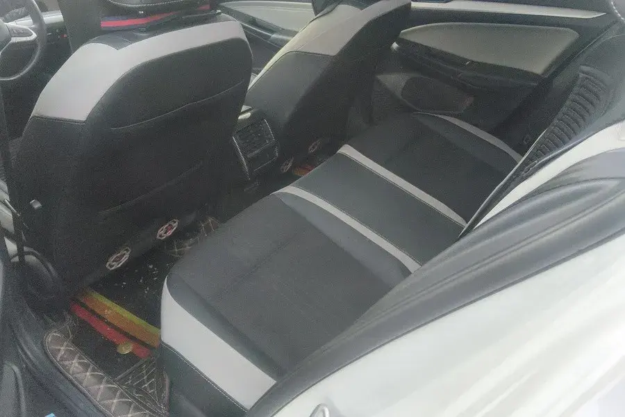 2021 VOLKSWAGEN GOLF thumbnail 4