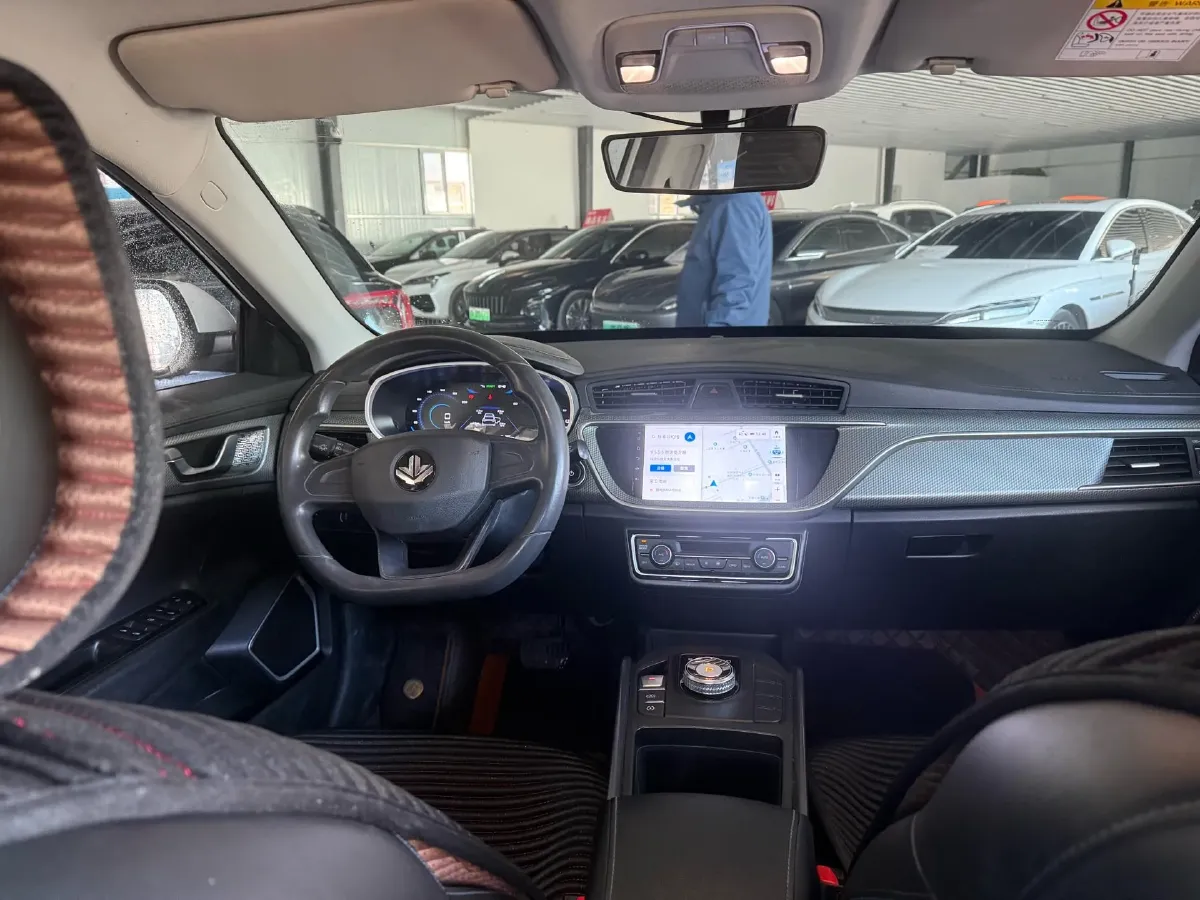 2022 Livan Maple 60s BEV 51.8KWH,autocango,china used car exporter,china ev exporter,chinese used car exporter,chinese used ev exporter