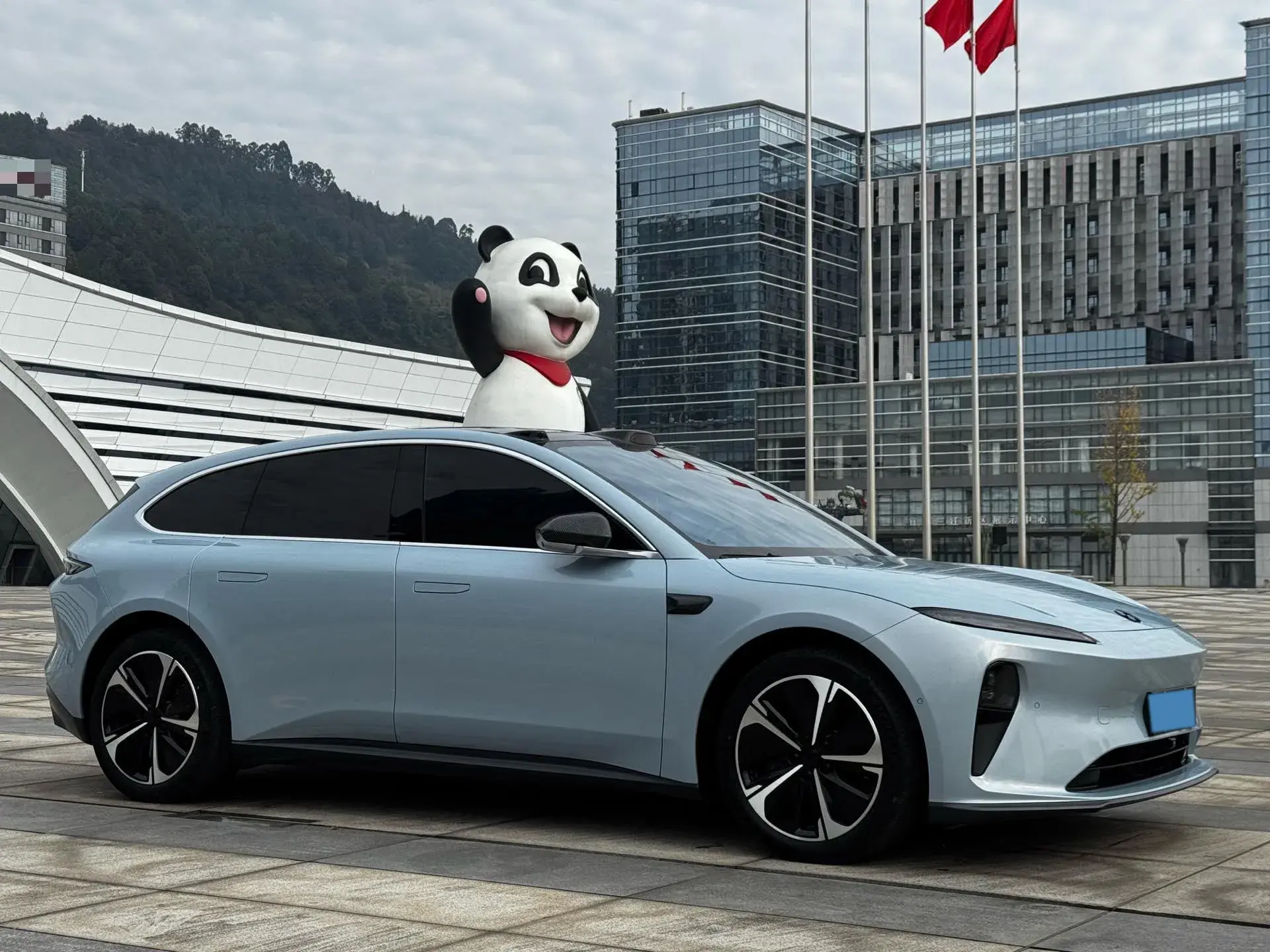 2023 NIO ET5T thumbnail 3