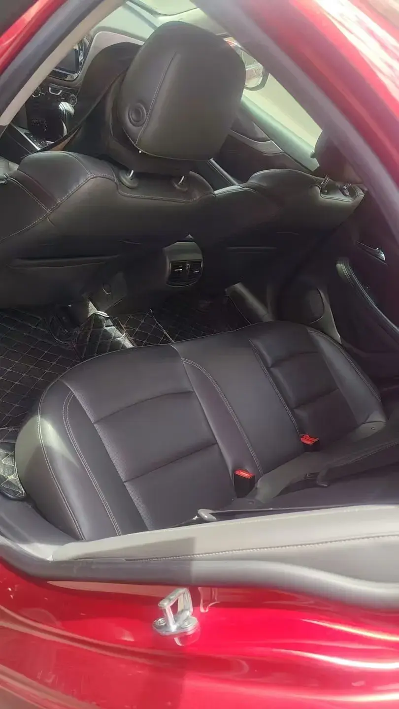 2018 CHEVROLET MALIBU thumbnail 4