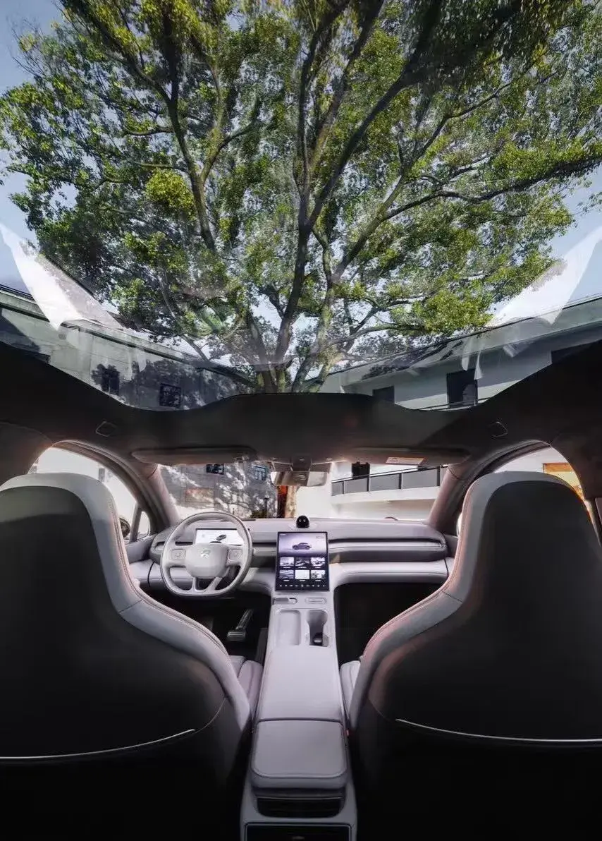 2024 NIO EC6 thumbnail 3