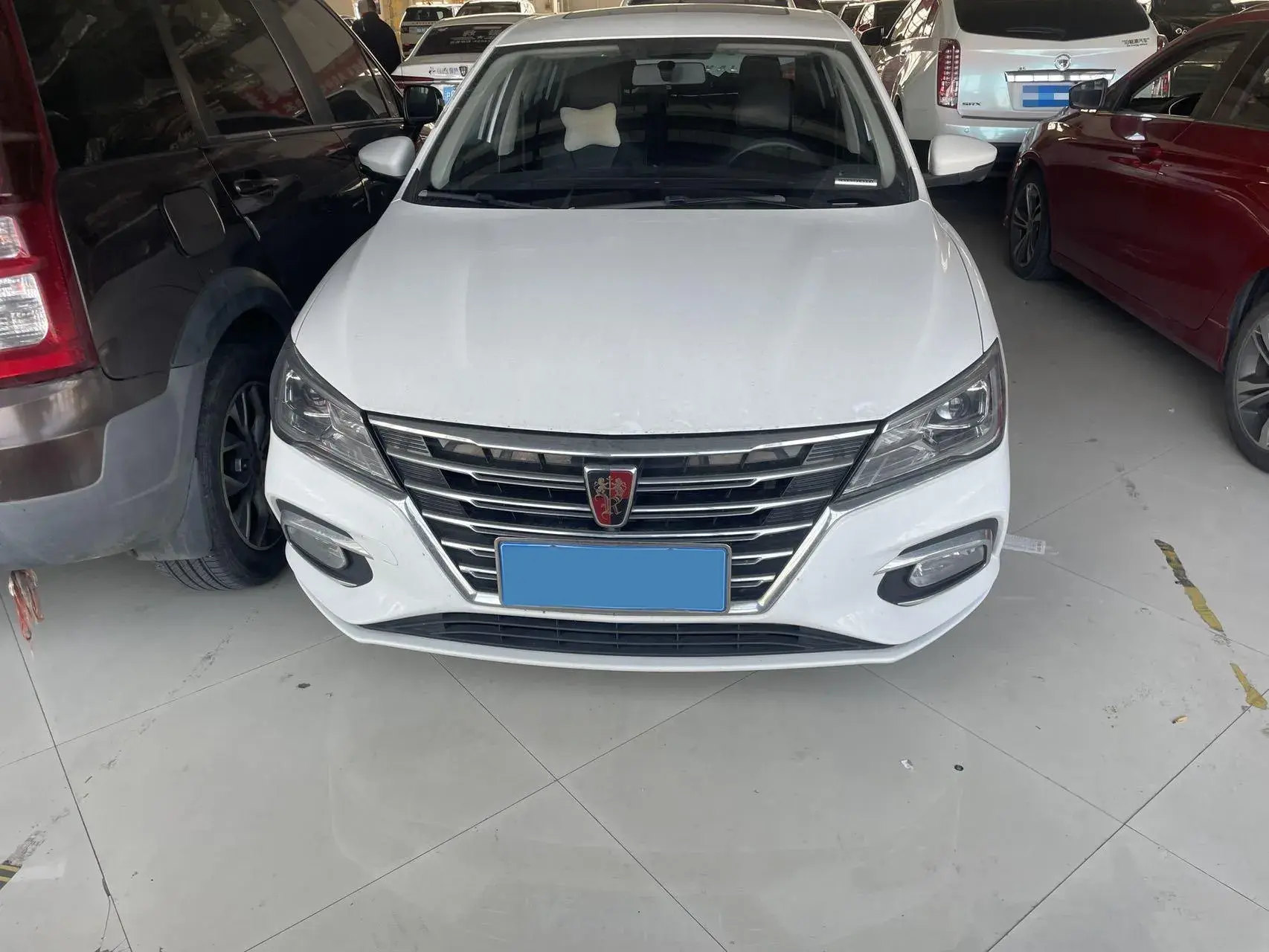 2020 ROEWE I5 thumbnail 2