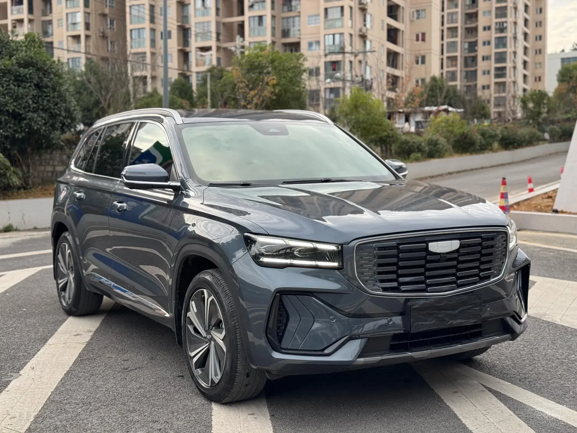 2022 GEELY MONJARO thumbnail 3