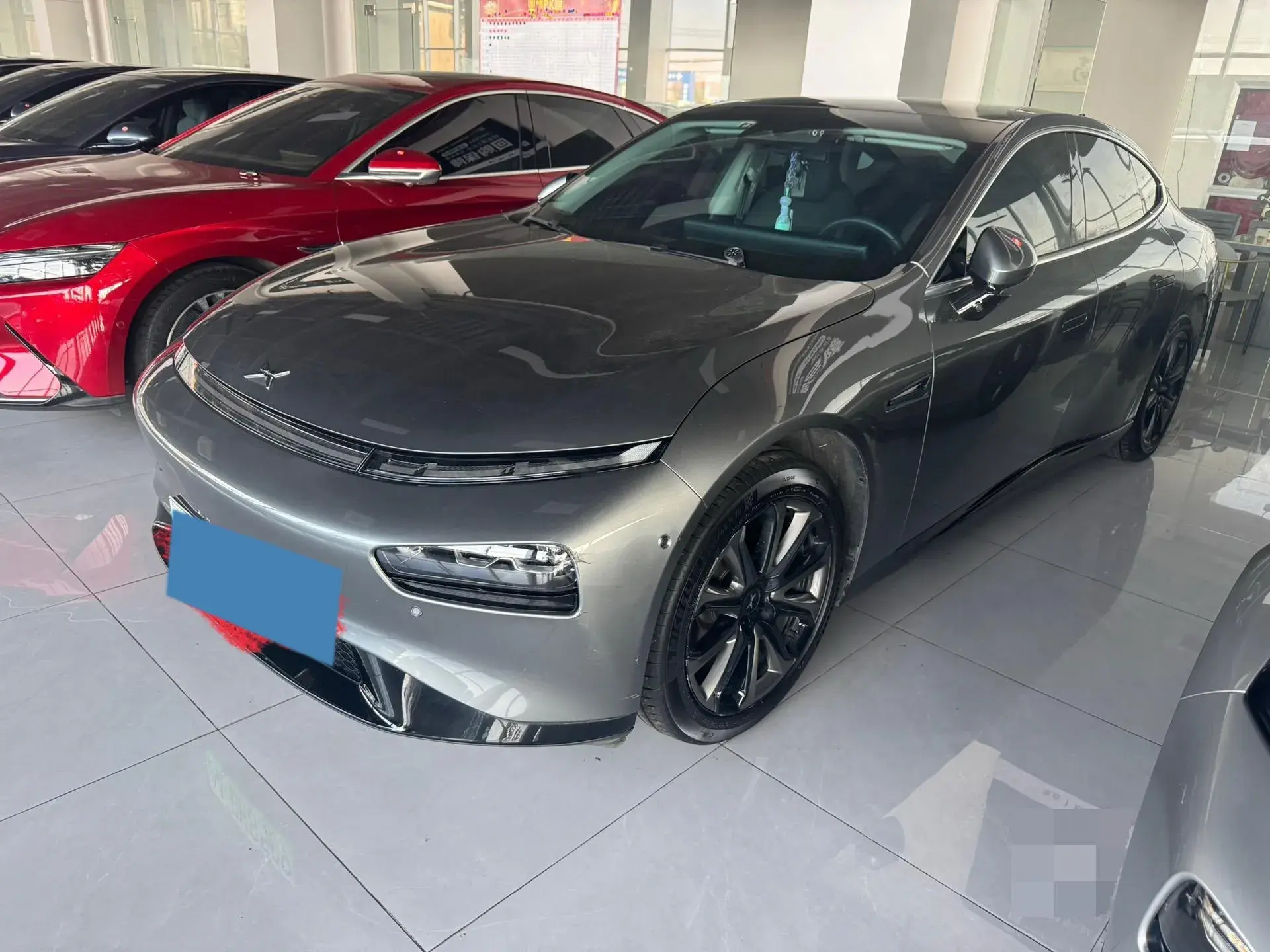 2020 XPENG P7 view 1