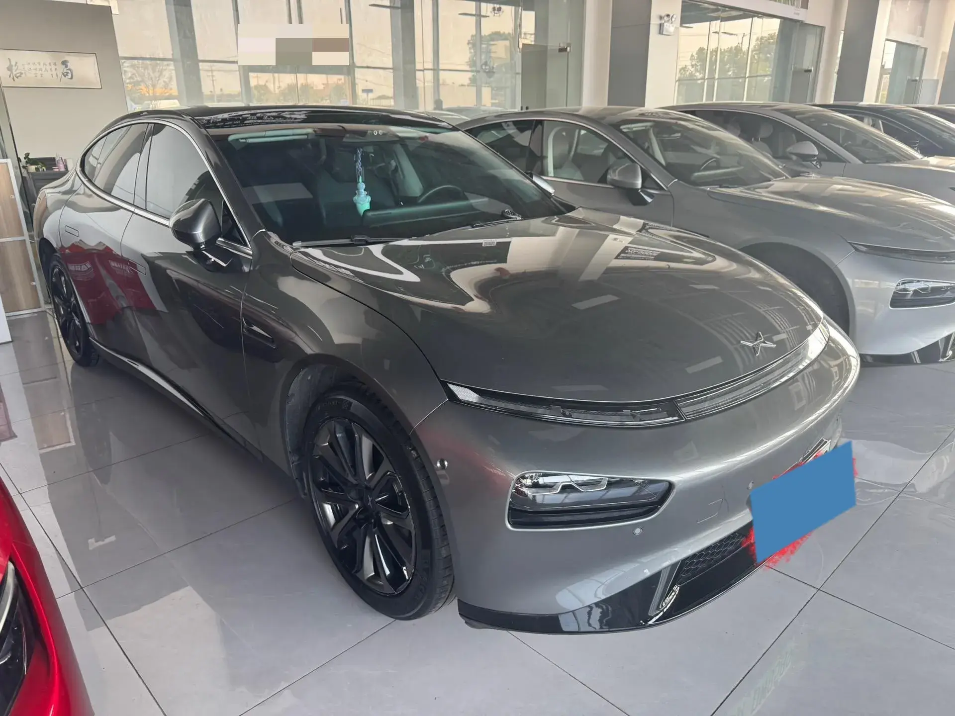 2020 XPENG P7 thumbnail 3