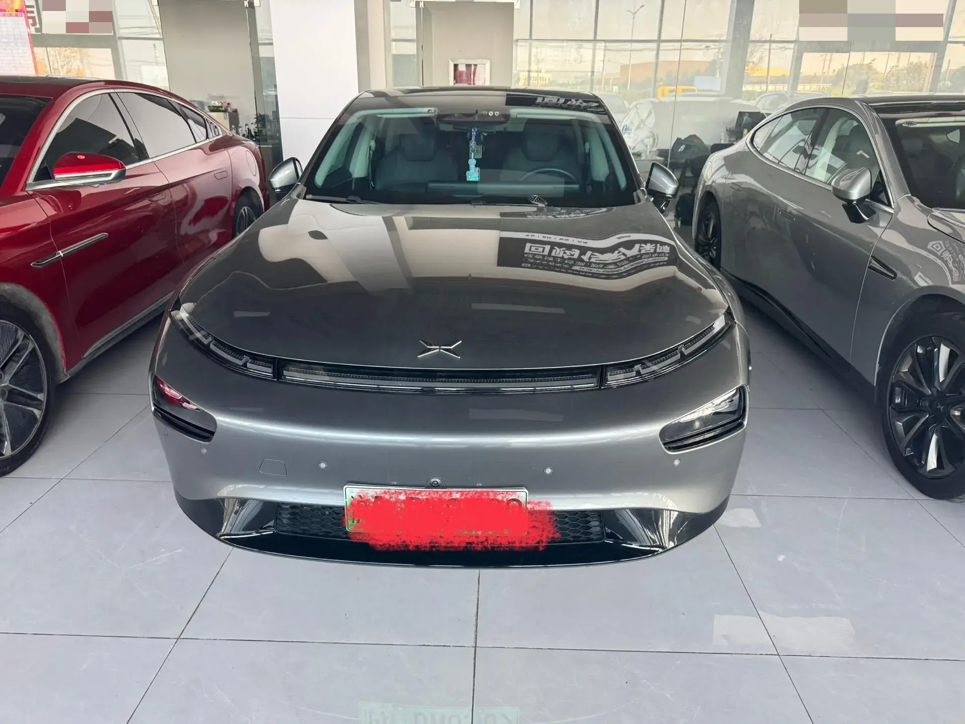 2020 XPENG P7 thumbnail 2