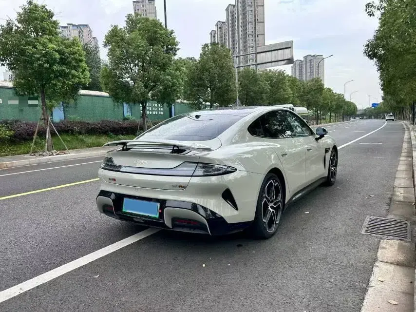 2024 MI SU7 thumbnail 3