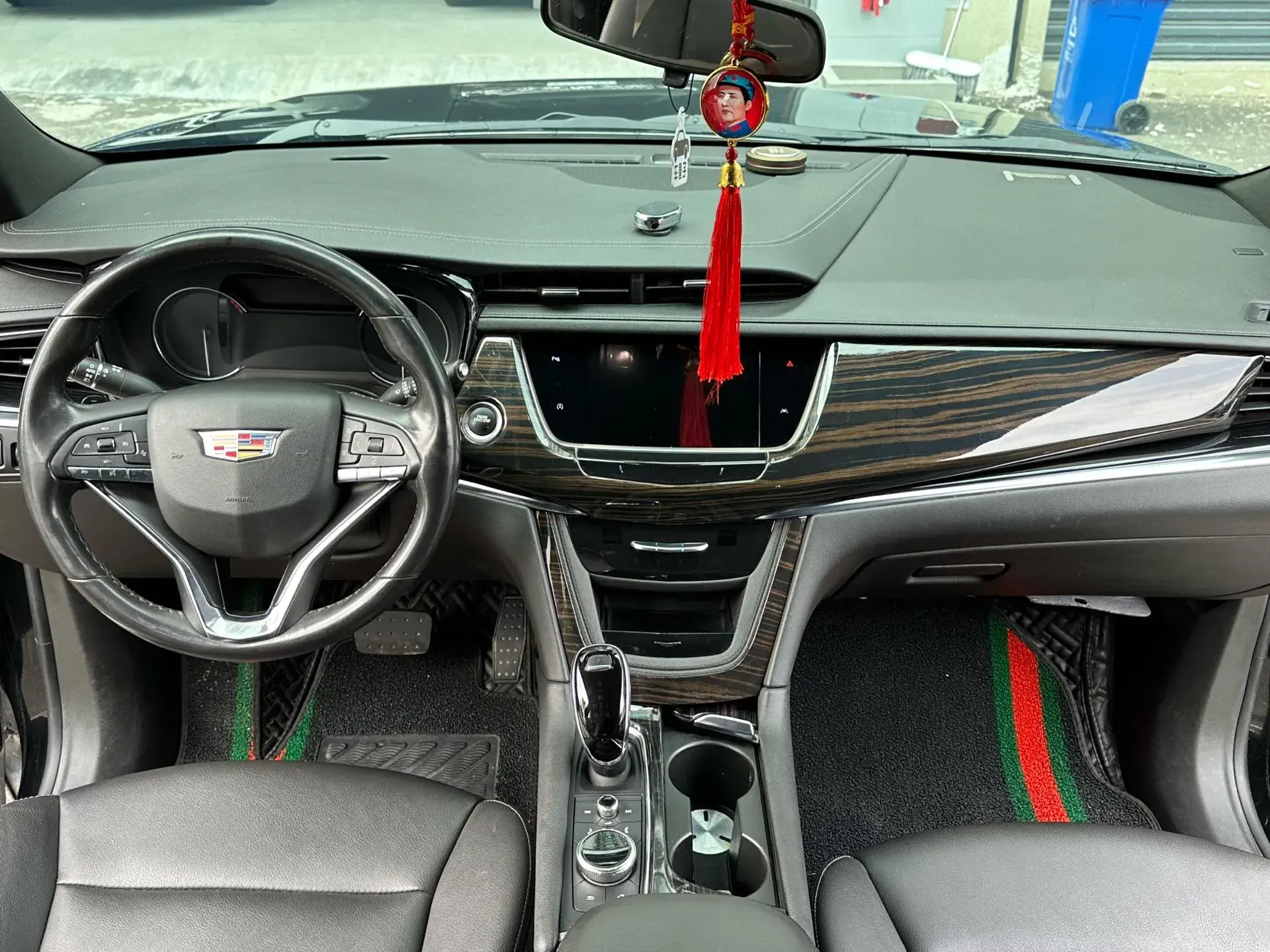 2021 CADILLAC XT6 thumbnail 4